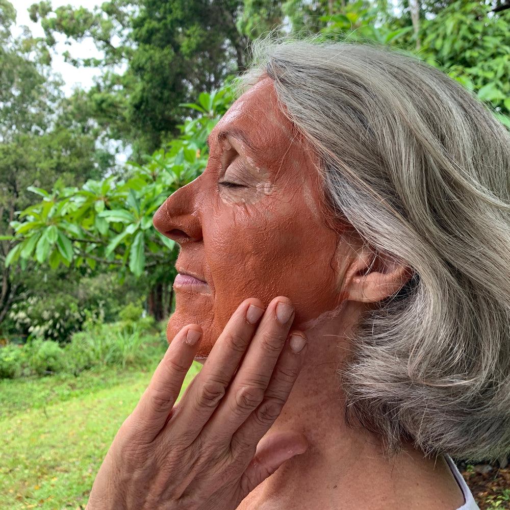 Why using clay as a face mask and how to prepare it. - The Herbal Gardener